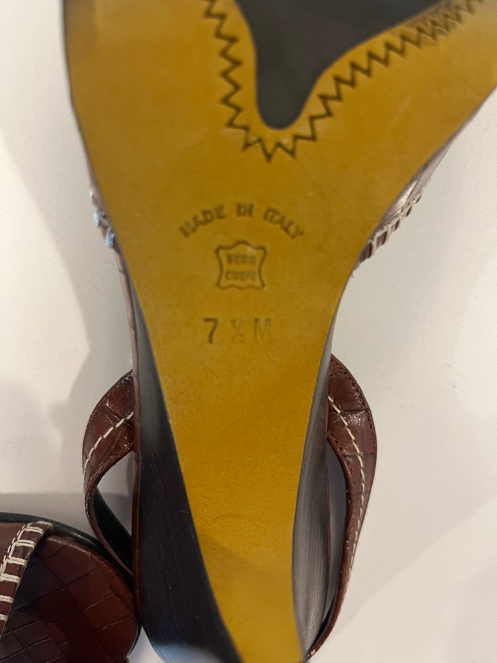 Like New COUTURE Vintage Donald J. Pliner Brown Leather Peep-Toe Slingback Heels - Picture 11 of 15